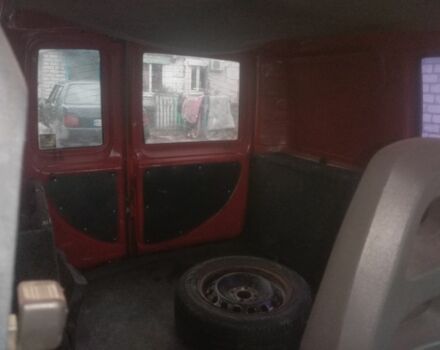 Красный Фиат Добло, объемом двигателя 1 л и пробегом 200 тыс. км за 1894 $, фото 5 на Automoto.ua