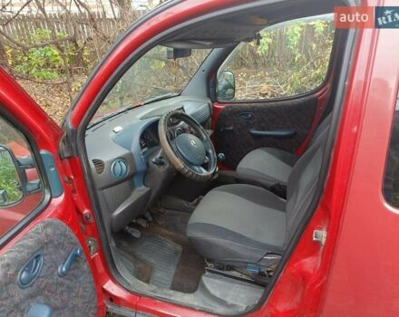 Красный Фиат Добло, объемом двигателя 1.91 л и пробегом 330 тыс. км за 3800 $, фото 10 на Automoto.ua