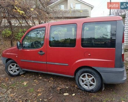Красный Фиат Добло, объемом двигателя 1.91 л и пробегом 330 тыс. км за 3800 $, фото 7 на Automoto.ua