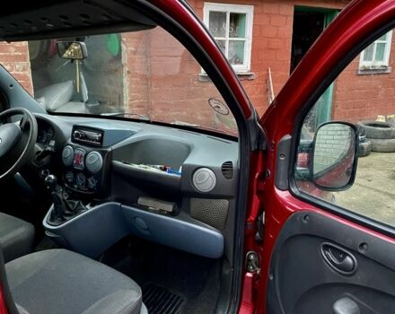 Красный Фиат Добло, объемом двигателя 1.3 л и пробегом 2 тыс. км за 4600 $, фото 5 на Automoto.ua