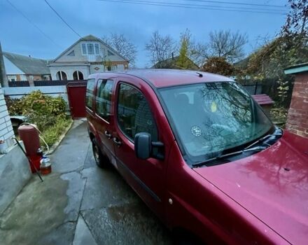 Красный Фиат Добло, объемом двигателя 1.3 л и пробегом 2 тыс. км за 4600 $, фото 1 на Automoto.ua