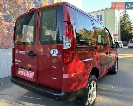 Красный Фиат Добло, объемом двигателя 1.9 л и пробегом 189 тыс. км за 5600 $, фото 4 на Automoto.ua
