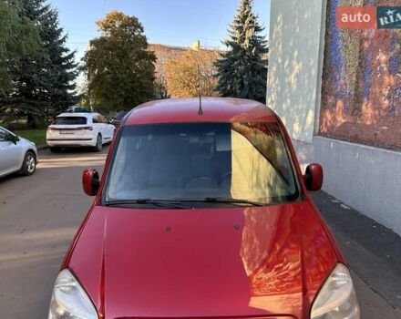 Красный Фиат Добло, объемом двигателя 1.9 л и пробегом 189 тыс. км за 5600 $, фото 2 на Automoto.ua