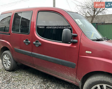 Красный Фиат Добло, объемом двигателя 1.3 л и пробегом 280 тыс. км за 5200 $, фото 4 на Automoto.ua