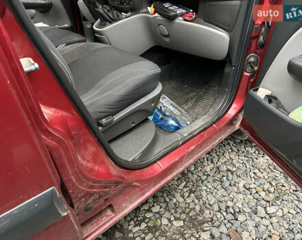 Красный Фиат Добло, объемом двигателя 1.3 л и пробегом 280 тыс. км за 5200 $, фото 15 на Automoto.ua