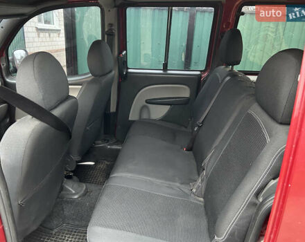 Красный Фиат Добло, объемом двигателя 1.3 л и пробегом 280 тыс. км за 5200 $, фото 8 на Automoto.ua