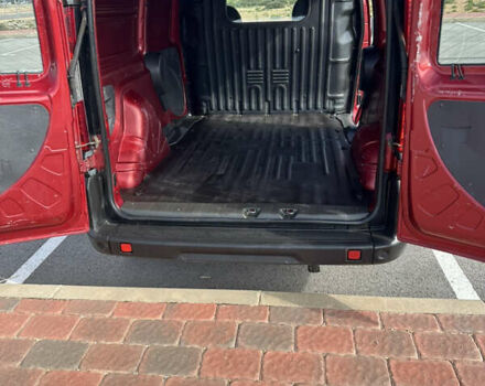 Червоний Фіат Добло, об'ємом двигуна 1.9 л та пробігом 196 тис. км за 2990 $, фото 5 на Automoto.ua