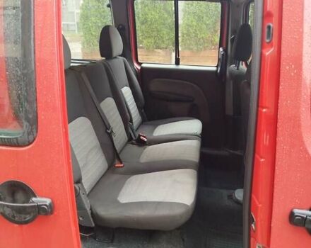 Красный Фиат Добло, объемом двигателя 1.3 л и пробегом 299 тыс. км за 6000 $, фото 15 на Automoto.ua