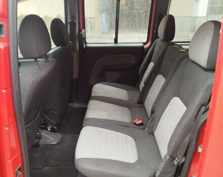 Красный Фиат Добло, объемом двигателя 1.3 л и пробегом 299 тыс. км за 6000 $, фото 13 на Automoto.ua