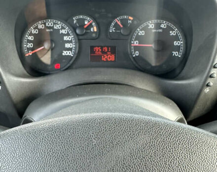 Червоний Фіат Добло, об'ємом двигуна 1.9 л та пробігом 196 тис. км за 2990 $, фото 10 на Automoto.ua