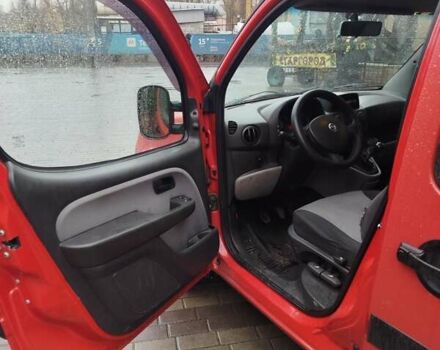 Красный Фиат Добло, объемом двигателя 1.3 л и пробегом 299 тыс. км за 6000 $, фото 11 на Automoto.ua