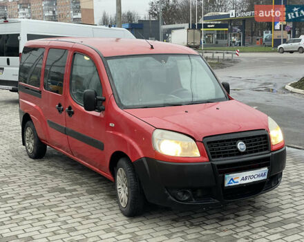 Красный Фиат Добло, объемом двигателя 1.4 л и пробегом 271 тыс. км за 3800 $, фото 2 на Automoto.ua