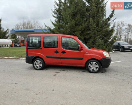 Красный Фиат Добло, объемом двигателя 1.6 л и пробегом 350 тыс. км за 3700 $, фото 3 на Automoto.ua