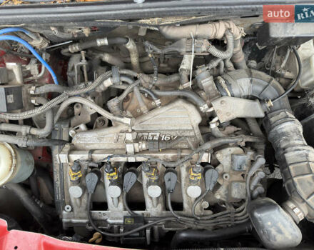 Красный Фиат Добло, объемом двигателя 1.6 л и пробегом 350 тыс. км за 3700 $, фото 22 на Automoto.ua