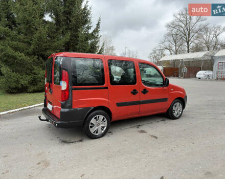 Красный Фиат Добло, объемом двигателя 1.6 л и пробегом 350 тыс. км за 3700 $, фото 5 на Automoto.ua