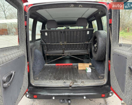 Красный Фиат Добло, объемом двигателя 1.6 л и пробегом 350 тыс. км за 3700 $, фото 20 на Automoto.ua