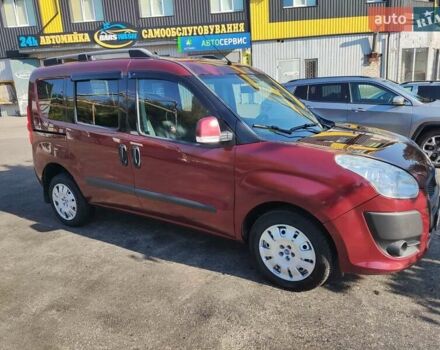 Красный Фиат Добло, объемом двигателя 1.6 л и пробегом 271 тыс. км за 7500 $, фото 4 на Automoto.ua