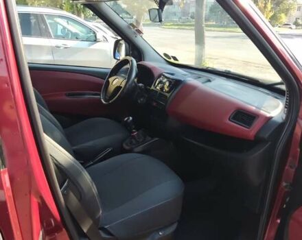 Красный Фиат Добло, объемом двигателя 1.6 л и пробегом 271 тыс. км за 7500 $, фото 1 на Automoto.ua