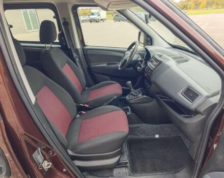 Червоний Фіат Добло, об'ємом двигуна 1.6 л та пробігом 119 тис. км за 6500 $, фото 19 на Automoto.ua