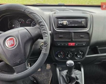 Красный Фиат Добло, объемом двигателя 1.25 л и пробегом 250 тыс. км за 4200 $, фото 16 на Automoto.ua