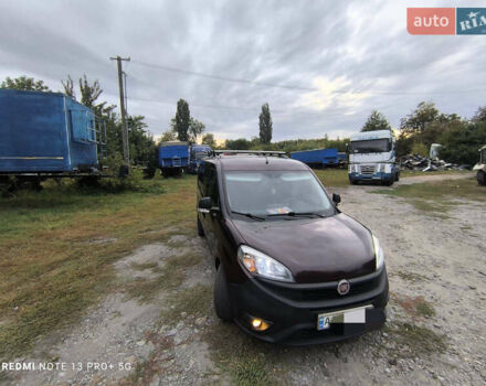 Красный Фиат Добло, объемом двигателя 1.6 л и пробегом 220 тыс. км за 10500 $, фото 6 на Automoto.ua