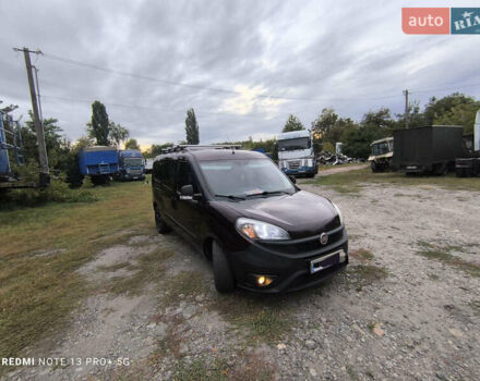Красный Фиат Добло, объемом двигателя 1.6 л и пробегом 220 тыс. км за 10500 $, фото 4 на Automoto.ua