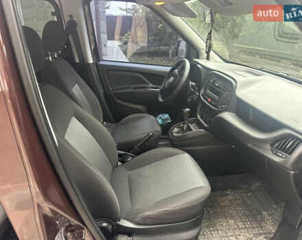 Красный Фиат Добло, объемом двигателя 1.6 л и пробегом 220 тыс. км за 10500 $, фото 17 на Automoto.ua