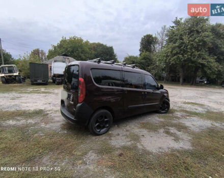 Красный Фиат Добло, объемом двигателя 1.6 л и пробегом 220 тыс. км за 10500 $, фото 5 на Automoto.ua