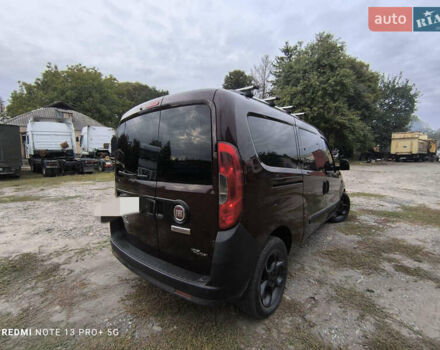 Красный Фиат Добло, объемом двигателя 1.6 л и пробегом 220 тыс. км за 10500 $, фото 10 на Automoto.ua