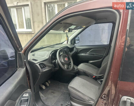 Красный Фиат Добло, объемом двигателя 1.6 л и пробегом 220 тыс. км за 10500 $, фото 15 на Automoto.ua