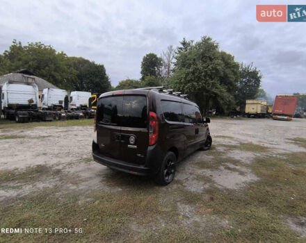 Красный Фиат Добло, объемом двигателя 1.6 л и пробегом 220 тыс. км за 10500 $, фото 9 на Automoto.ua