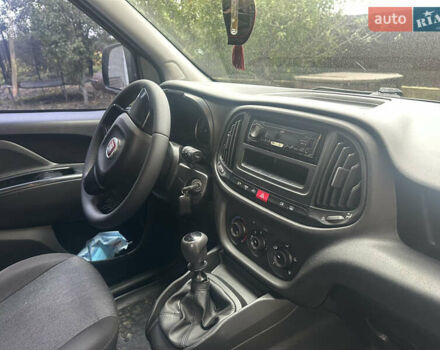 Красный Фиат Добло, объемом двигателя 1.6 л и пробегом 220 тыс. км за 10500 $, фото 16 на Automoto.ua