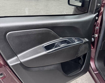 Красный Фиат Добло, объемом двигателя 1.25 л и пробегом 260 тыс. км за 8700 $, фото 13 на Automoto.ua