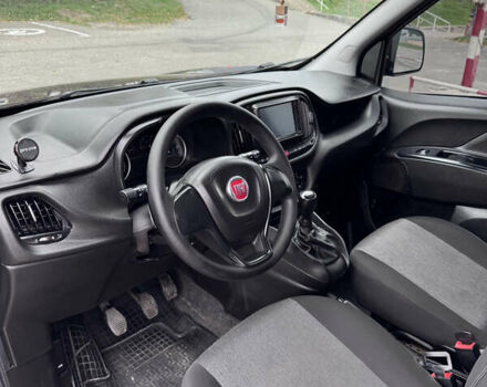 Красный Фиат Добло, объемом двигателя 1.25 л и пробегом 260 тыс. км за 8700 $, фото 12 на Automoto.ua