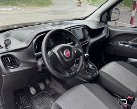 Червоний Фіат Добло, об'ємом двигуна 1.2 л та пробігом 260 тис. км за 8700 $, фото 4 на Automoto.ua