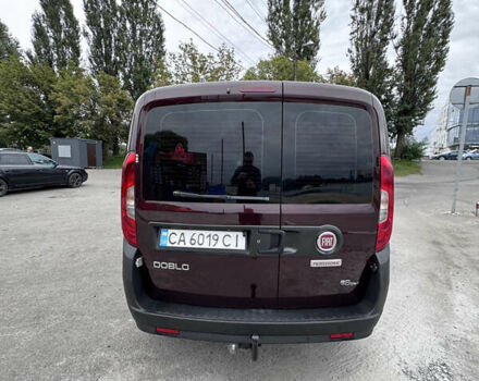 Красный Фиат Добло, объемом двигателя 1.25 л и пробегом 260 тыс. км за 8700 $, фото 3 на Automoto.ua