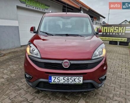 Красный Фиат Добло, объемом двигателя 1.6 л и пробегом 158 тыс. км за 11500 $, фото 1 на Automoto.ua