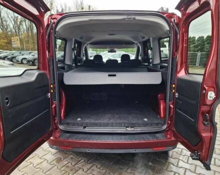 Красный Фиат Добло, объемом двигателя 1.6 л и пробегом 159 тыс. км за 8600 $, фото 23 на Automoto.ua