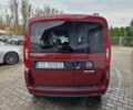 Красный Фиат Добло, объемом двигателя 1.6 л и пробегом 158 тыс. км за 9200 $, фото 6 на Automoto.ua