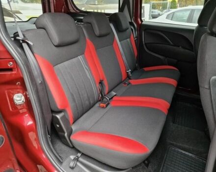 Красный Фиат Добло, объемом двигателя 1.6 л и пробегом 158 тыс. км за 9200 $, фото 18 на Automoto.ua