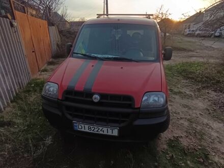Красный Фиат Добло, объемом двигателя 1.9 л и пробегом 300 тыс. км за 3328 $, фото 1 на Automoto.ua