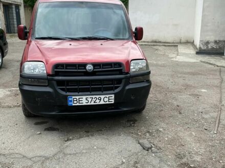 Фіат Добло 2002 у Каневе на Automoto.ua Червоний Фіат Добло, об'ємом двигуна 1.9 л та пробігом 300 тис. км за 1500 $, фото 1 на Automoto.ua