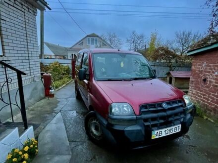 Красный Фиат Добло, объемом двигателя 1.3 л и пробегом 2 тыс. км за 4600 $, фото 1 на Automoto.ua