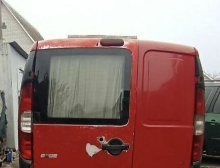 Красный Фиат Добло, объемом двигателя 0 л и пробегом 800 тыс. км за 2900 $, фото 1 на Automoto.ua