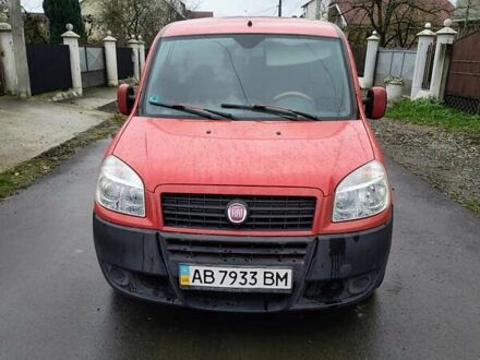 Красный Фиат Добло, объемом двигателя 1.4 л и пробегом 184 тыс. км за 5800 $, фото 1 на Automoto.ua