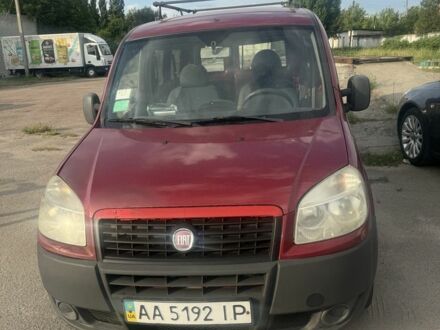 Фіат Добло 2009 у Лубнах на Automoto.ua Червоний Фіат Добло, об'ємом двигуна 1.4 л та пробігом 294 тис. км за 3500 $, фото 1 на Automoto.ua