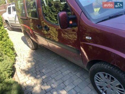 Фіат Добло 2009 у Харкові на Automoto.ua Червоний Фіат Добло, об'ємом двигуна 1.9 л та пробігом 230 тис. км за 6064 $, фото 1 на Automoto.ua