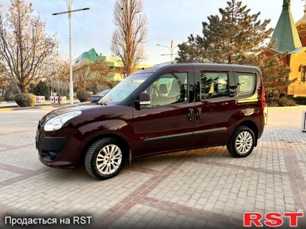 Фіат Добло 2011 у Одесі на Automoto.ua Червоний Фіат Добло, об'ємом двигуна 1.4 л та пробігом 265 тис. км за 6800 $, фото 1 на Automoto.ua