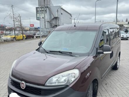 Фиат Добло 2016 в Киеве на Automoto.ua Красный Фиат Добло, объемом двигателя 1.4 л и пробегом 245 тыс. км за 12100 $, фото 1 на Automoto.ua