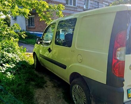 Фиат Добло, объемом двигателя 1.3 л и пробегом 290 тыс. км за 2700 $, фото 2 на Automoto.ua